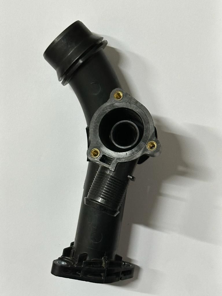 FOMOCO İNTERCOOLER BORUSU 1.5 DRAGON FOCUS 18> F JX61 6F072 DB 2246474