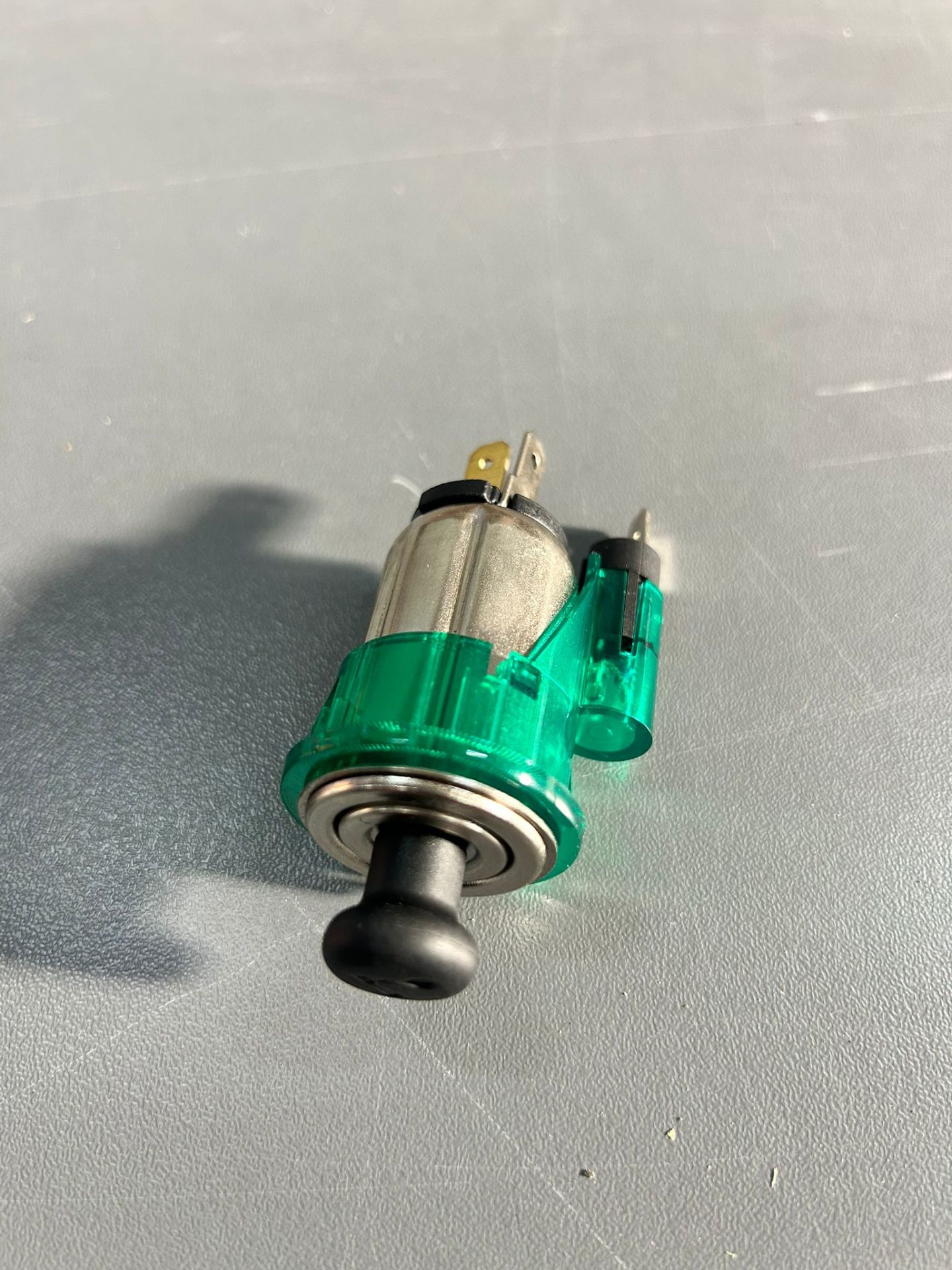MONTAJ ÇAKMAK KOMPLE İÇİ + GÖVDE + PLASTİK FOCUS-TRANSİT MNT 98AG 15K047 CB 1447680